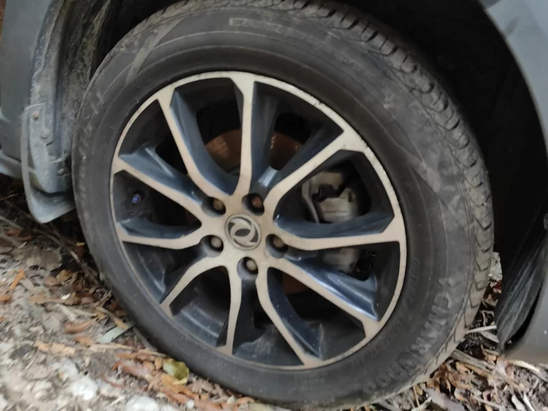 Forthing SX6 2016 #7 Forthing SX6 2016 car image #7