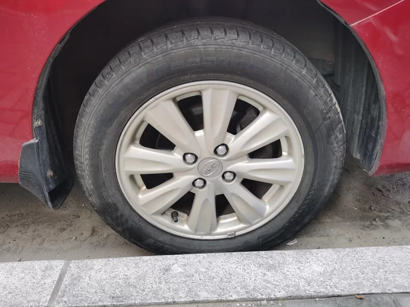 BYD L3 2013 car image #7