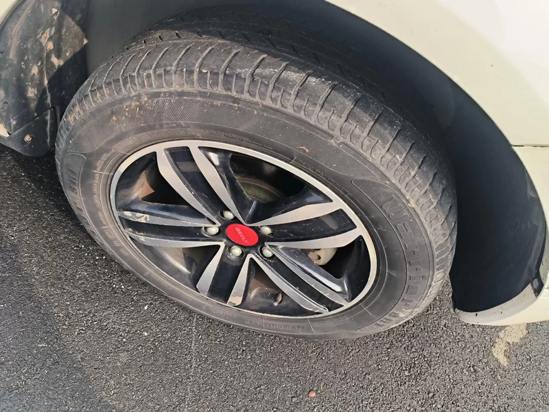 GEELY GX7 2015 car image #7