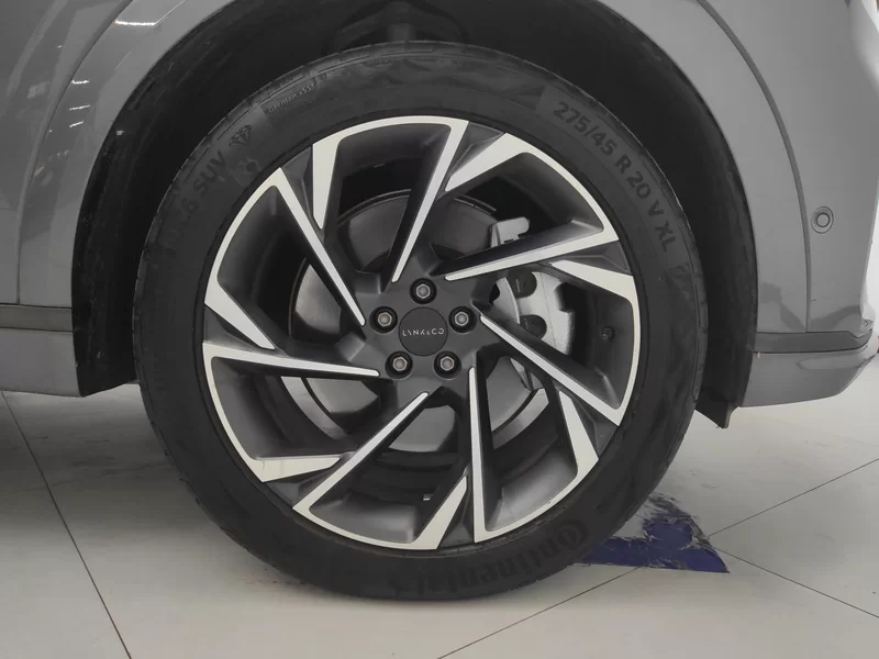 Lynk & Co 09 EM-P 2022 car image #7