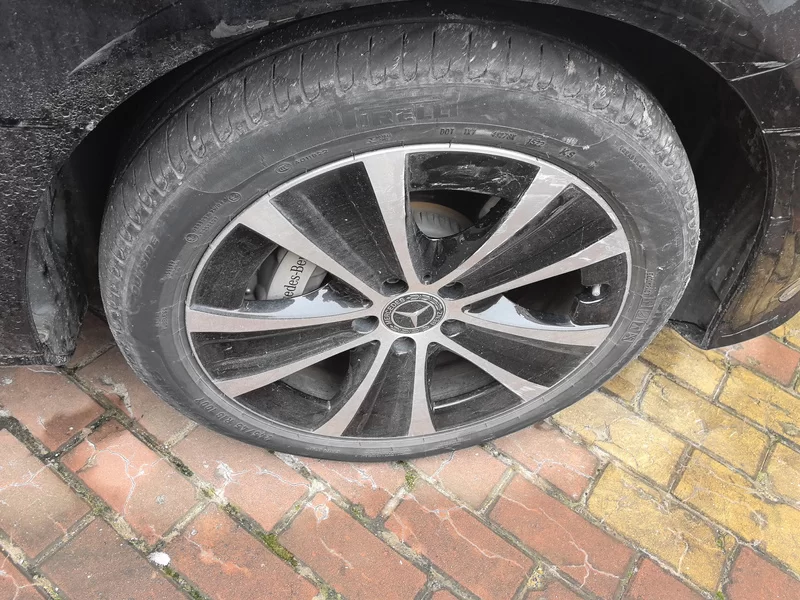 Mercedes-Benz E Class New Energy 2023 car image #7