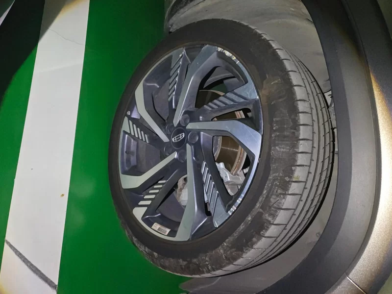 GEELY Monjaro MHEV 2024 car image #7