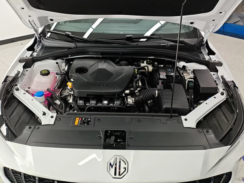 5 2025 car image #7