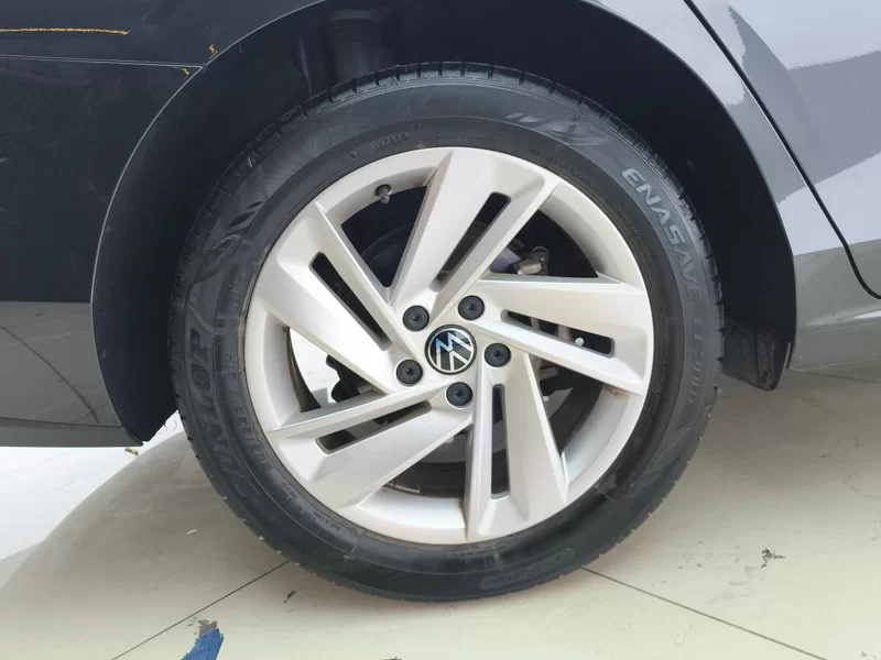 Volkswagen Lamando 2023 immagine di auto #7