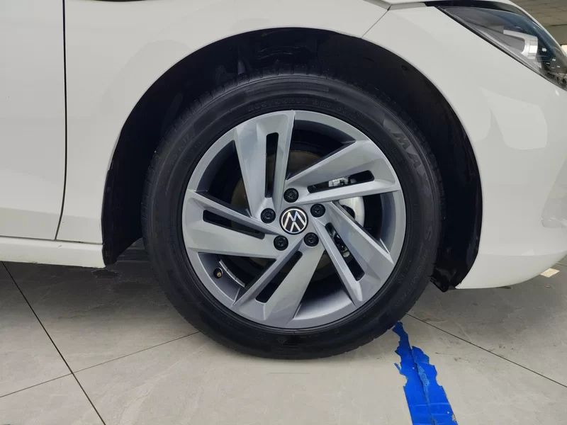 Volkswagen Lamando 2024 immagine di auto #7