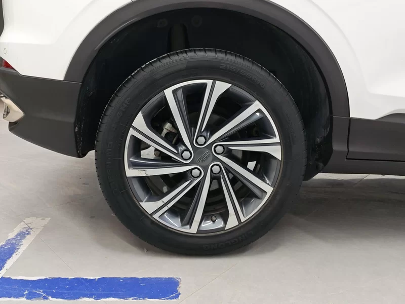 GEELY Coolray 2019 car image #7