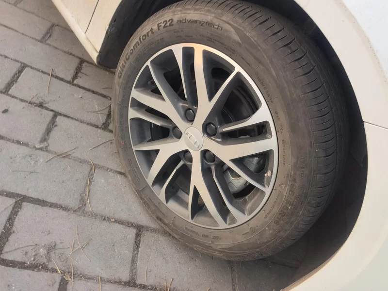 GEELY Emgrand 2025 car image #7