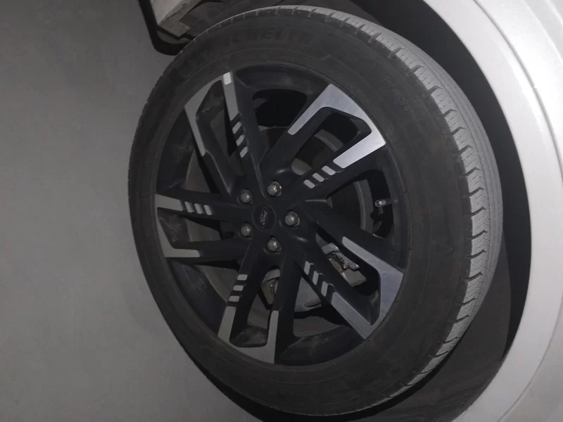 Ford Edge 2023 صورة سيارة #7