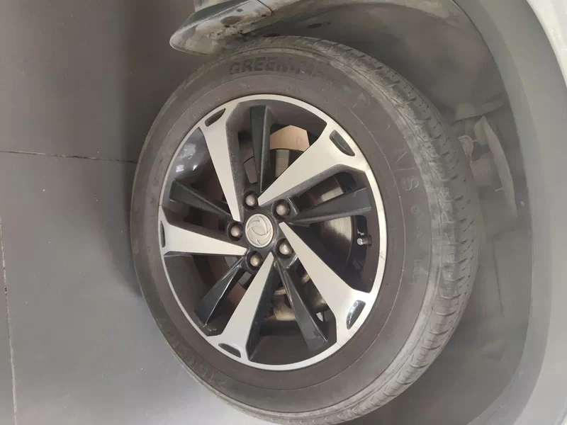 Forthing T5 2019 imagen de coche #7