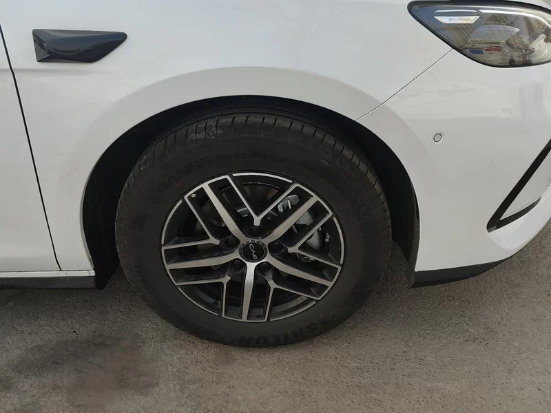 BYD Seal 05 DM-i 2025 #7 BYD Seal 05 DM-i 2025 car image #7