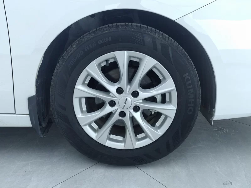 Roewe i5 2024 car image #7