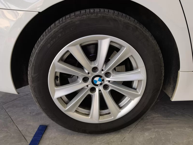 BMW 5 Series 2013 #7 BMW 5 Series 2013 car image #7
