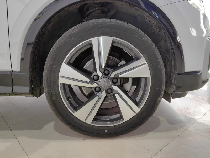 Audi Q2L 2020 car image #7