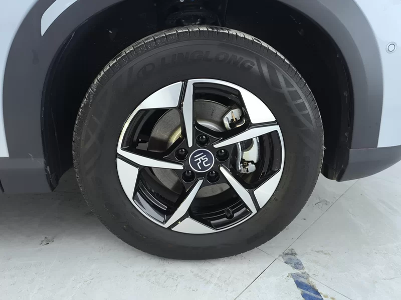 BYD YuanUP 2025 #7 BYD YuanUP 2025 car image #7