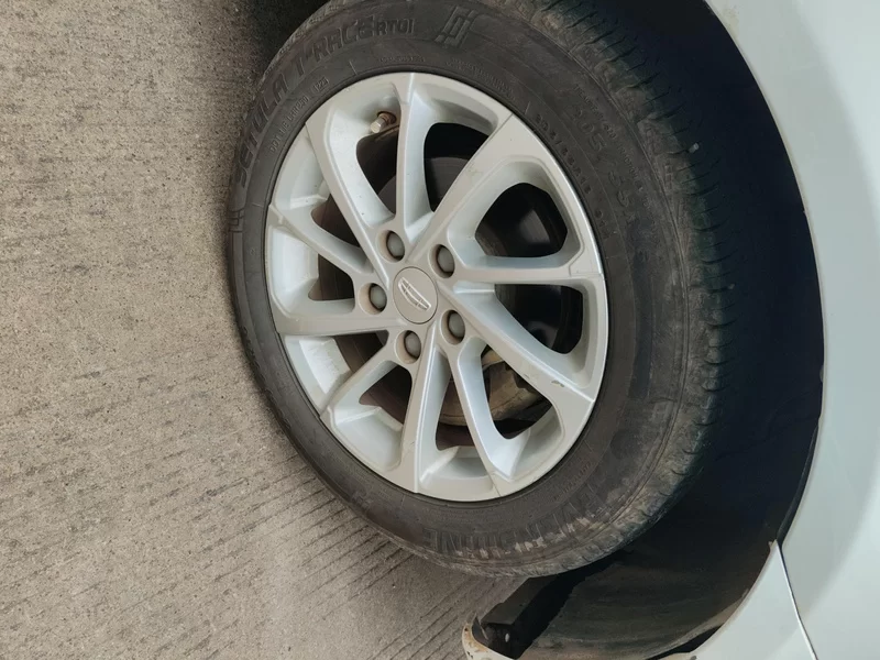 GEELY Emgrand 2021 car image #7