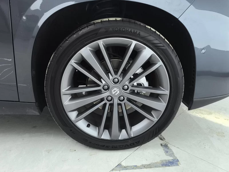 零跑汽车 零跑C16 2025 汽车图片 #7