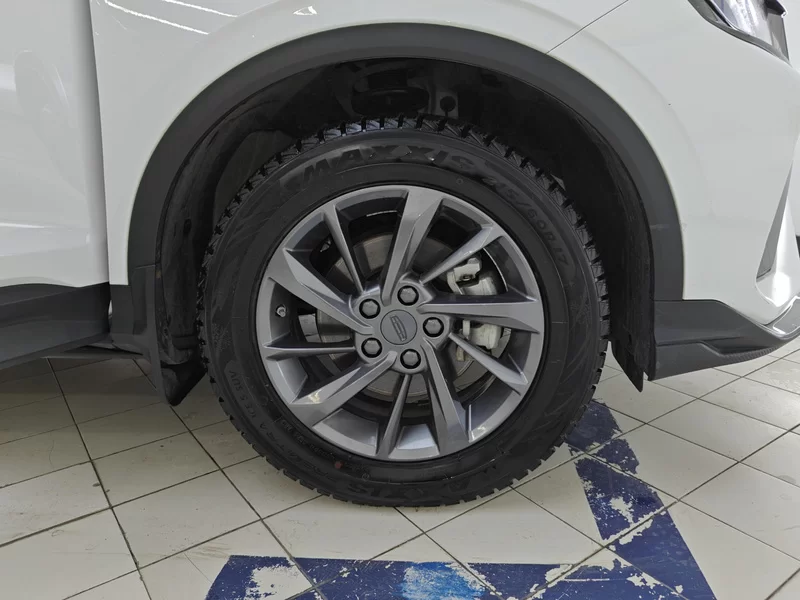 GEELY Coolray 2024 car image #7