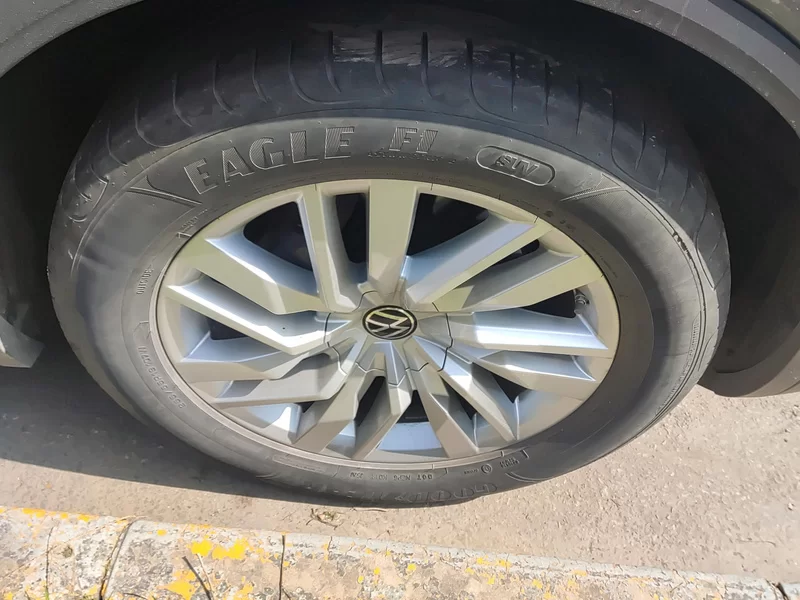 Volkswagen Touareg 2020 car image #7