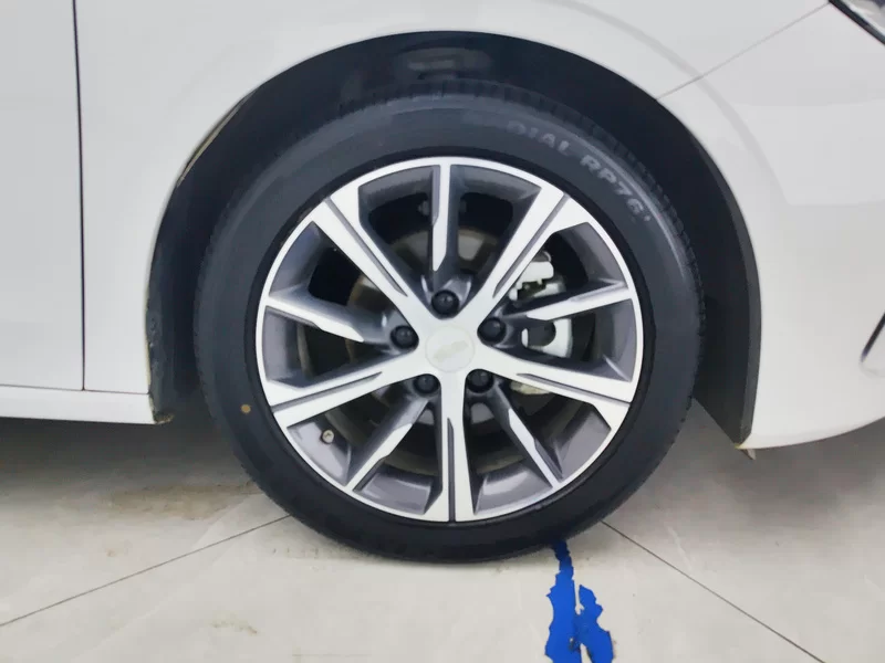GEELY Emgrand 2023 car image #7