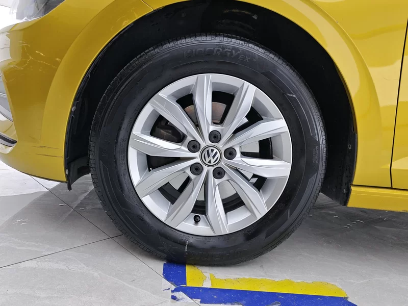 Volkswagen Polo 2019 car image #7