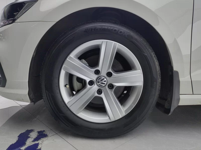 Volkswagen Lamando 2022 car image #7