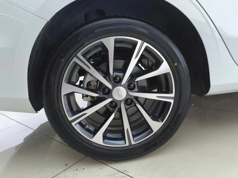 GEELY Emgrand 2025 car image #7