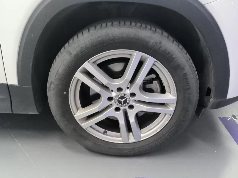 Mercedes-Benz GLB Class 2022 car image #7