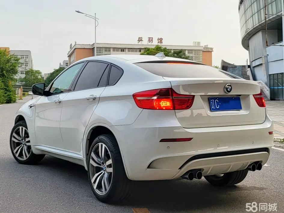 BMW X6 M 2014 car image #7