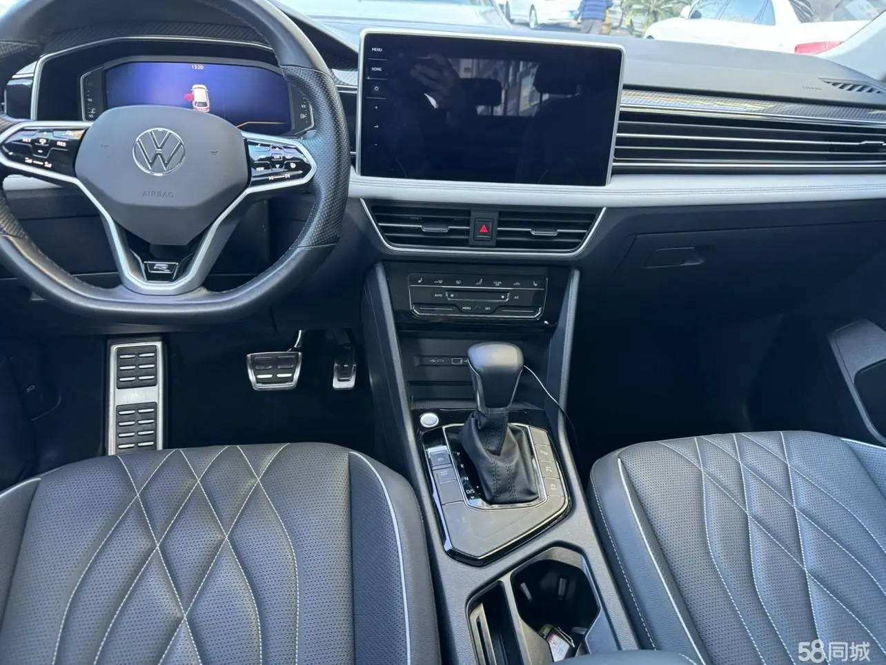 Volkswagen Tiguan L 2022 car image #7