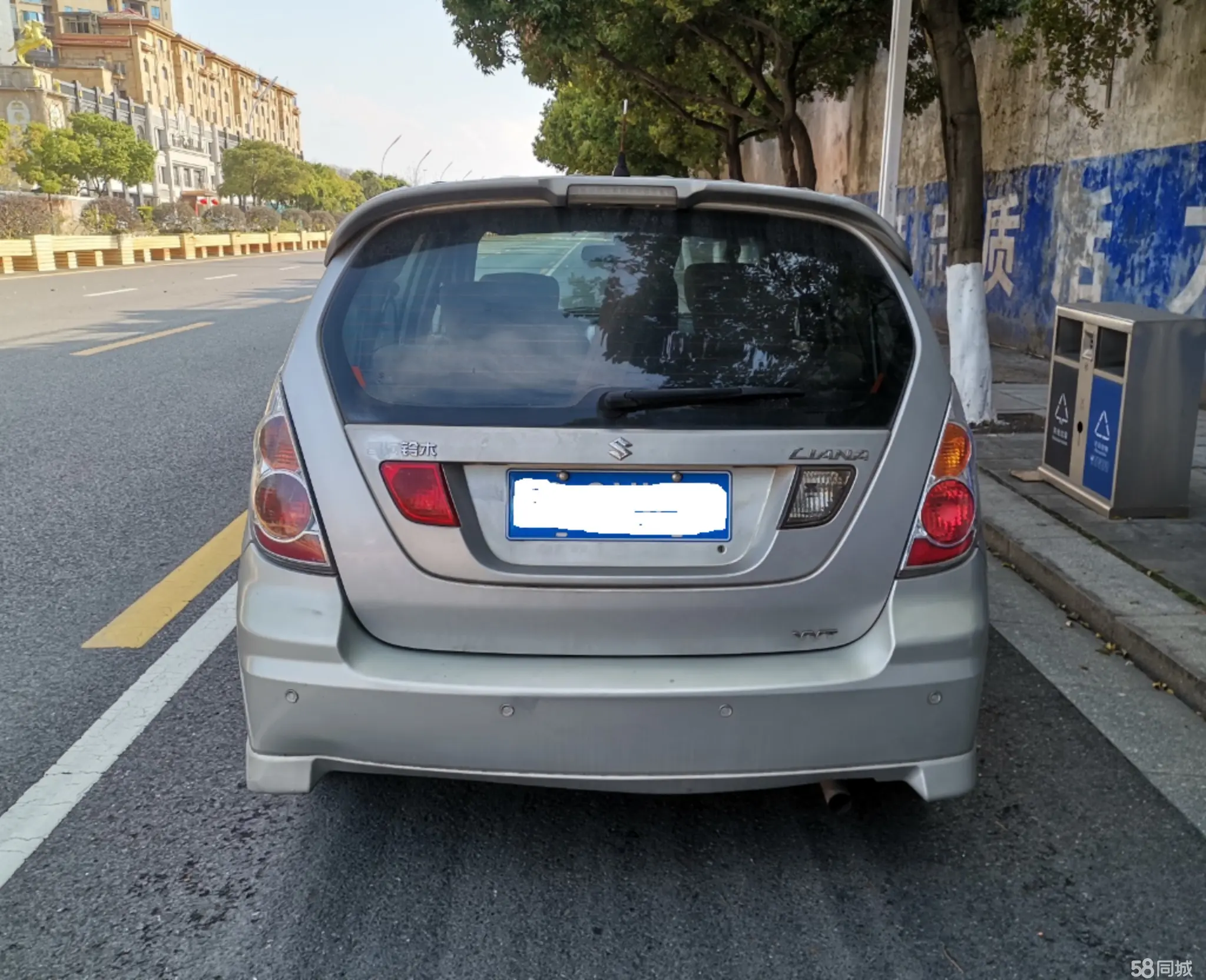 Suzuki Liana 2012 image de voiture #7