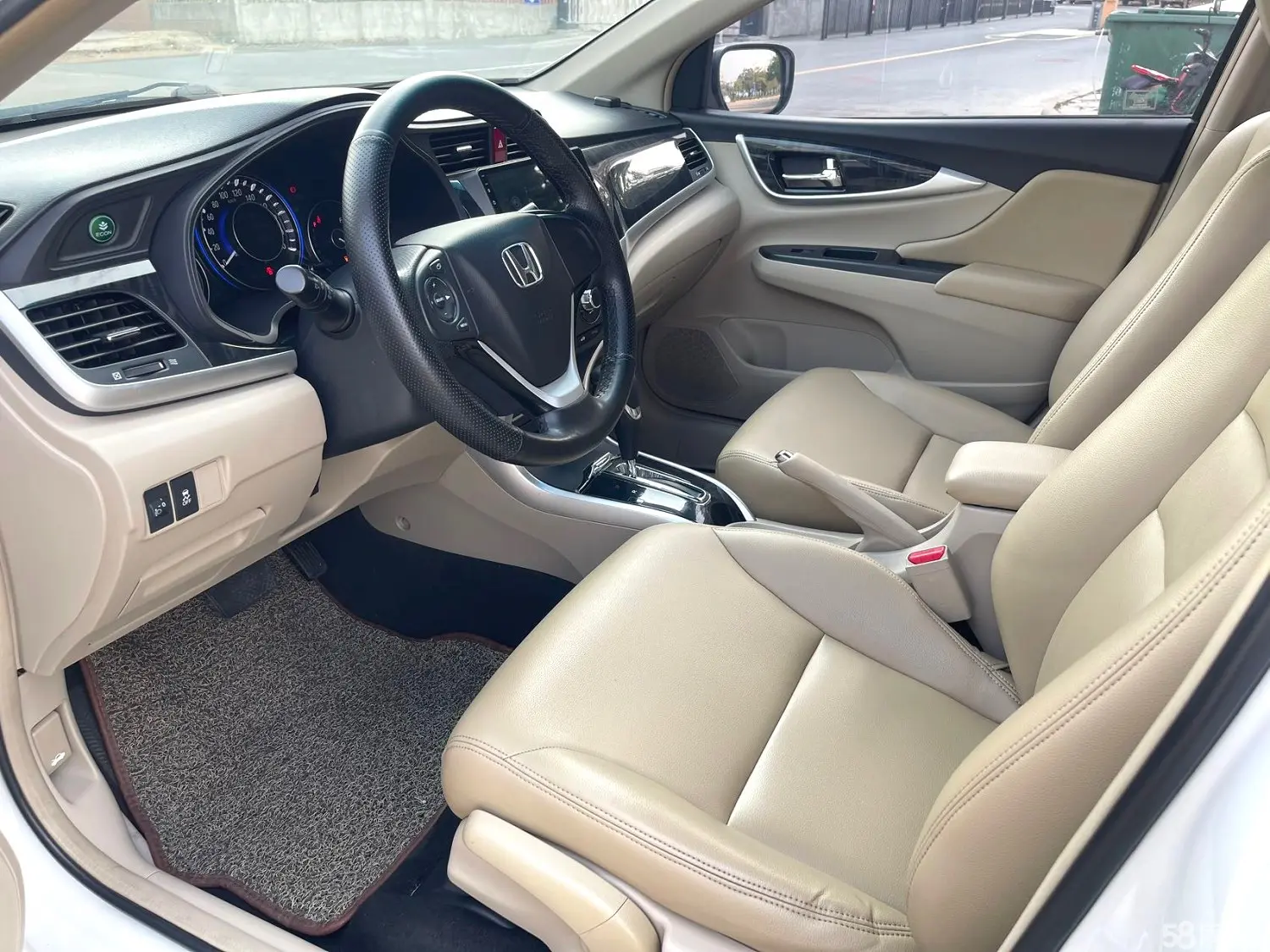 Honda Crider 2013 car image #7