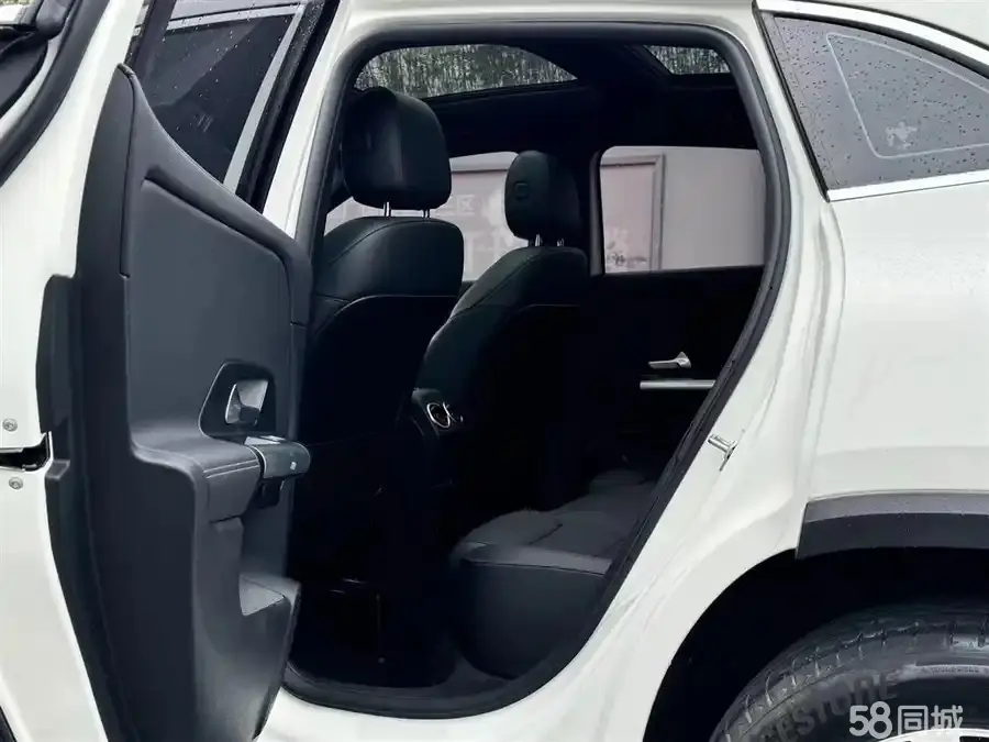 Mercedes-Benz GLA Class 2022 car image #7