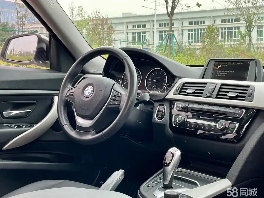 BMW 3 Series GT 2018 immagine di auto #7