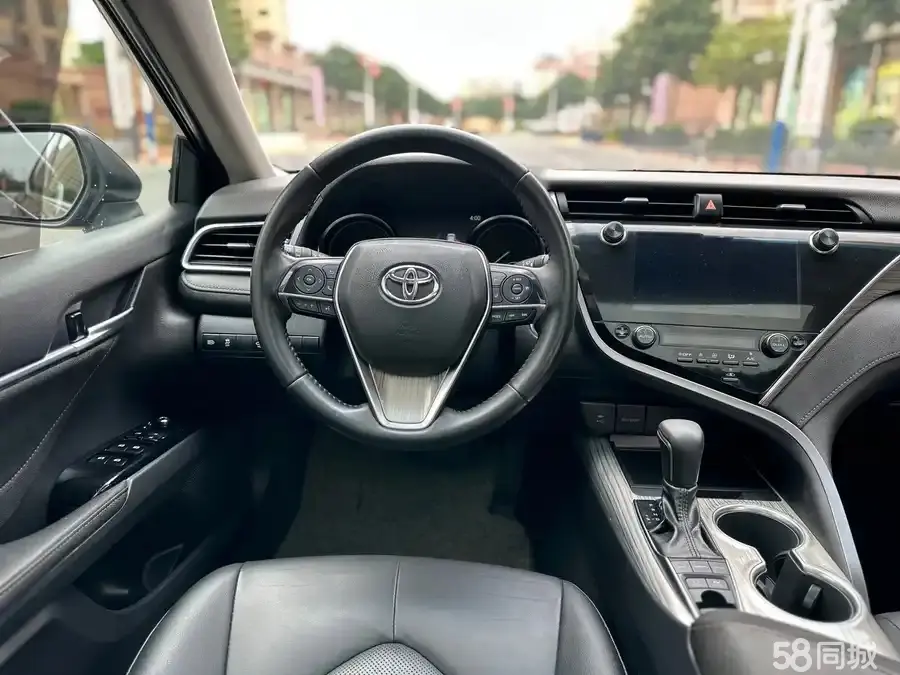 Toyota Camry 2019 car image #7