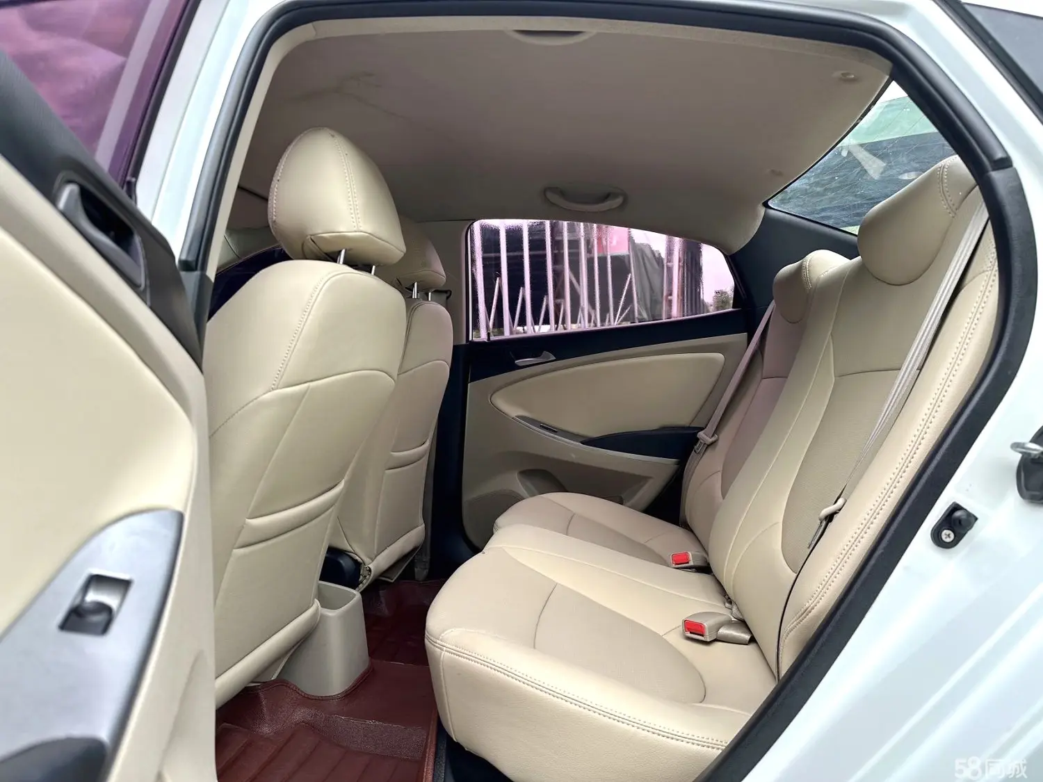 Hyundai Reina Hatchback 2015 imagem de carro #7