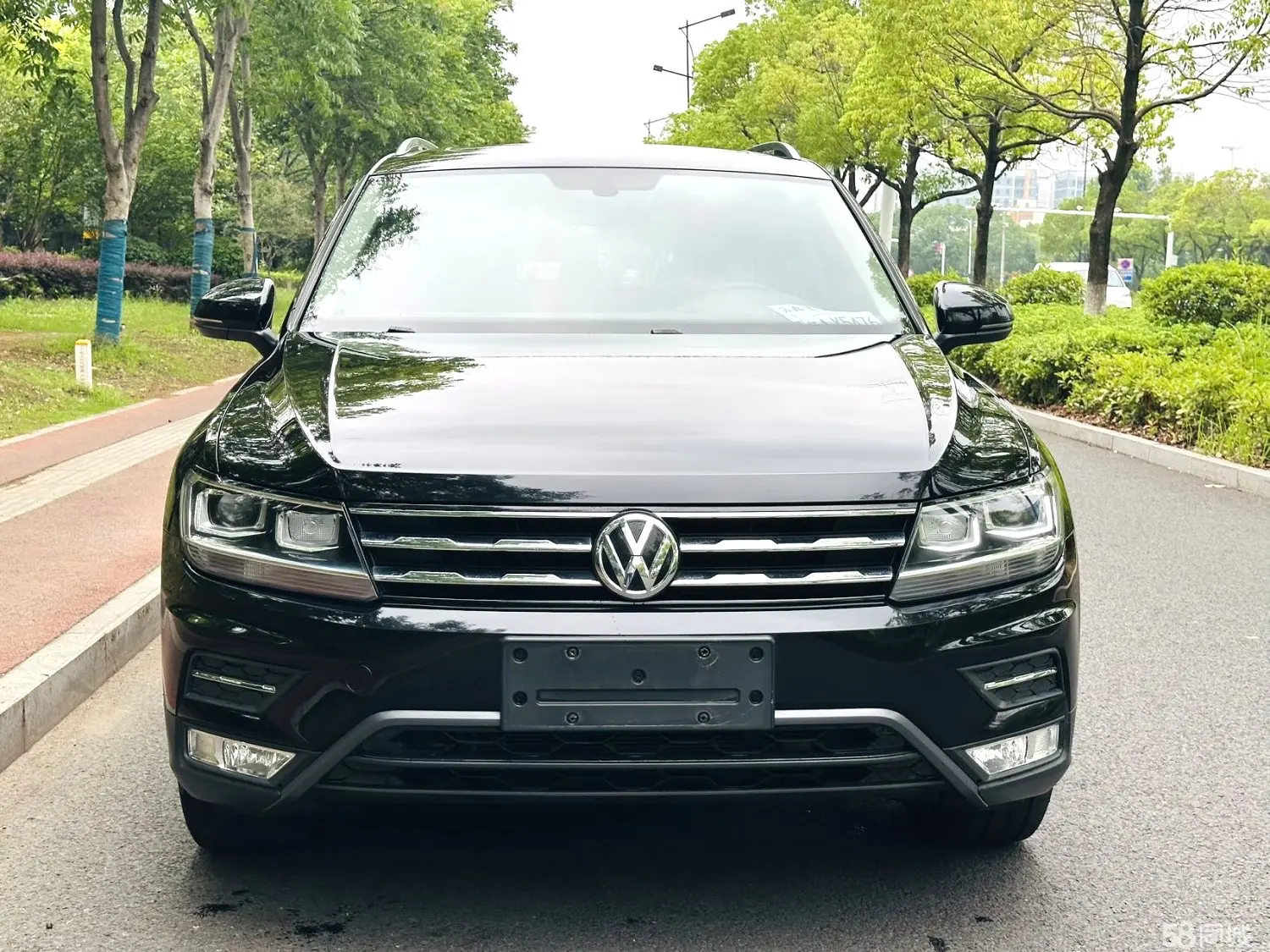 Volkswagen Tiguan L 2019 car image #7