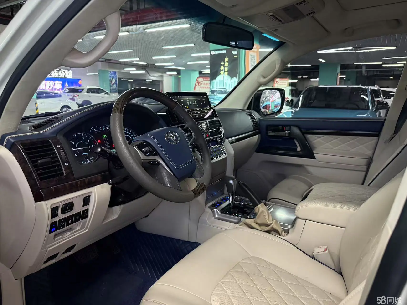 丰田 兰德酷路泽 2011 汽车图片 #7