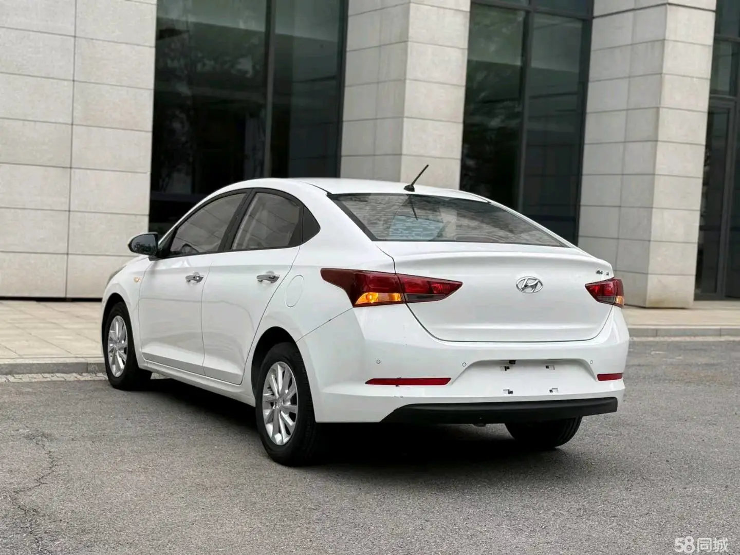 Hyundai Verna 2017 car image #7