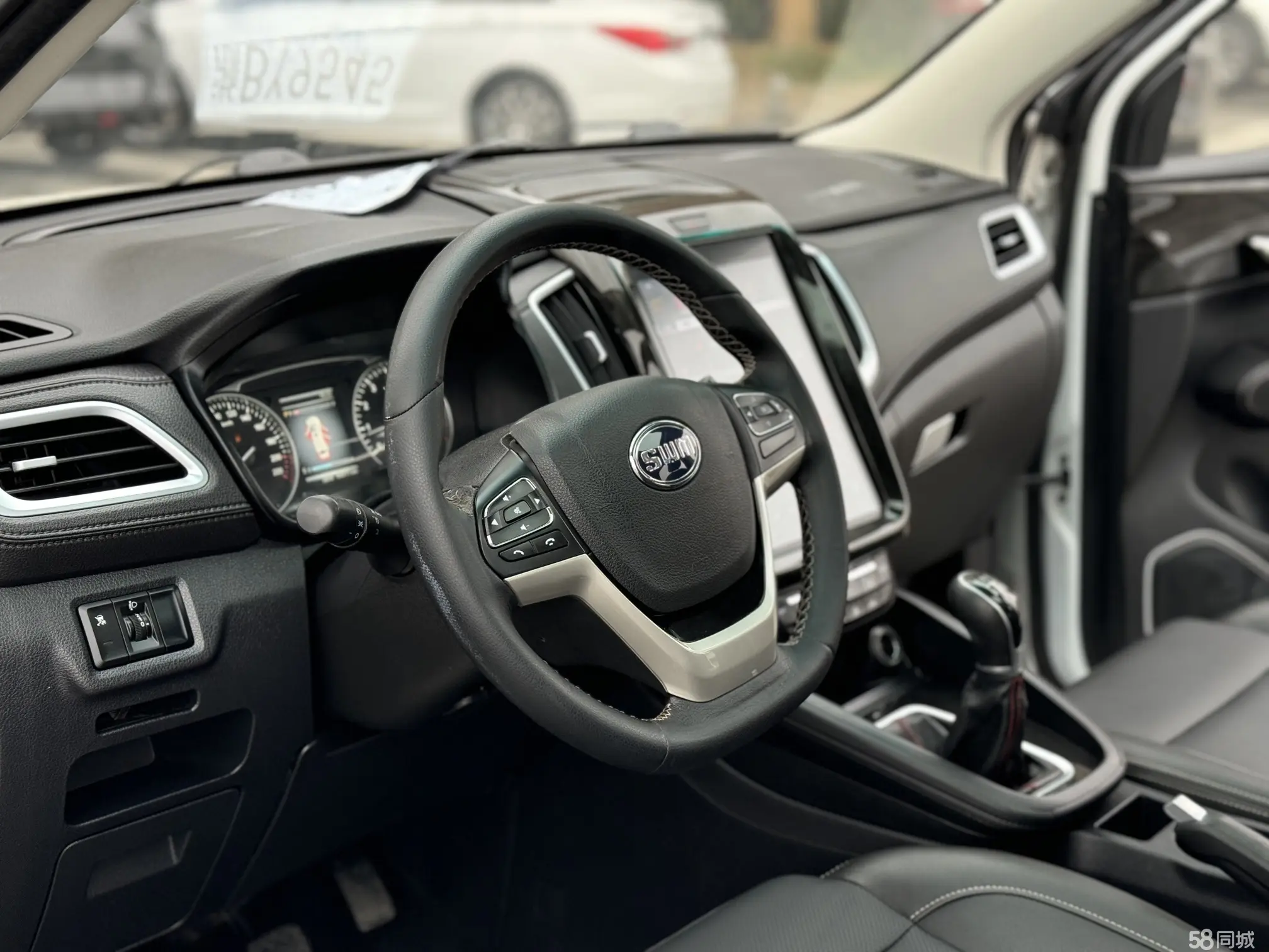 SWM斯威汽车 SWM斯威X7 2018 汽车图片 #7