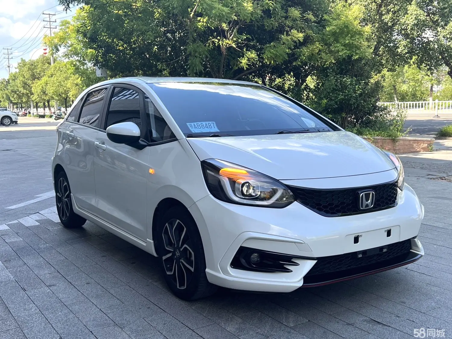 Honda LIFE 2021 car image #7