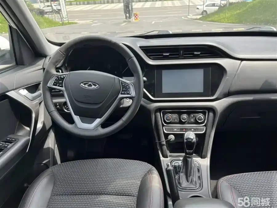 Chery X1 2016 car image #7