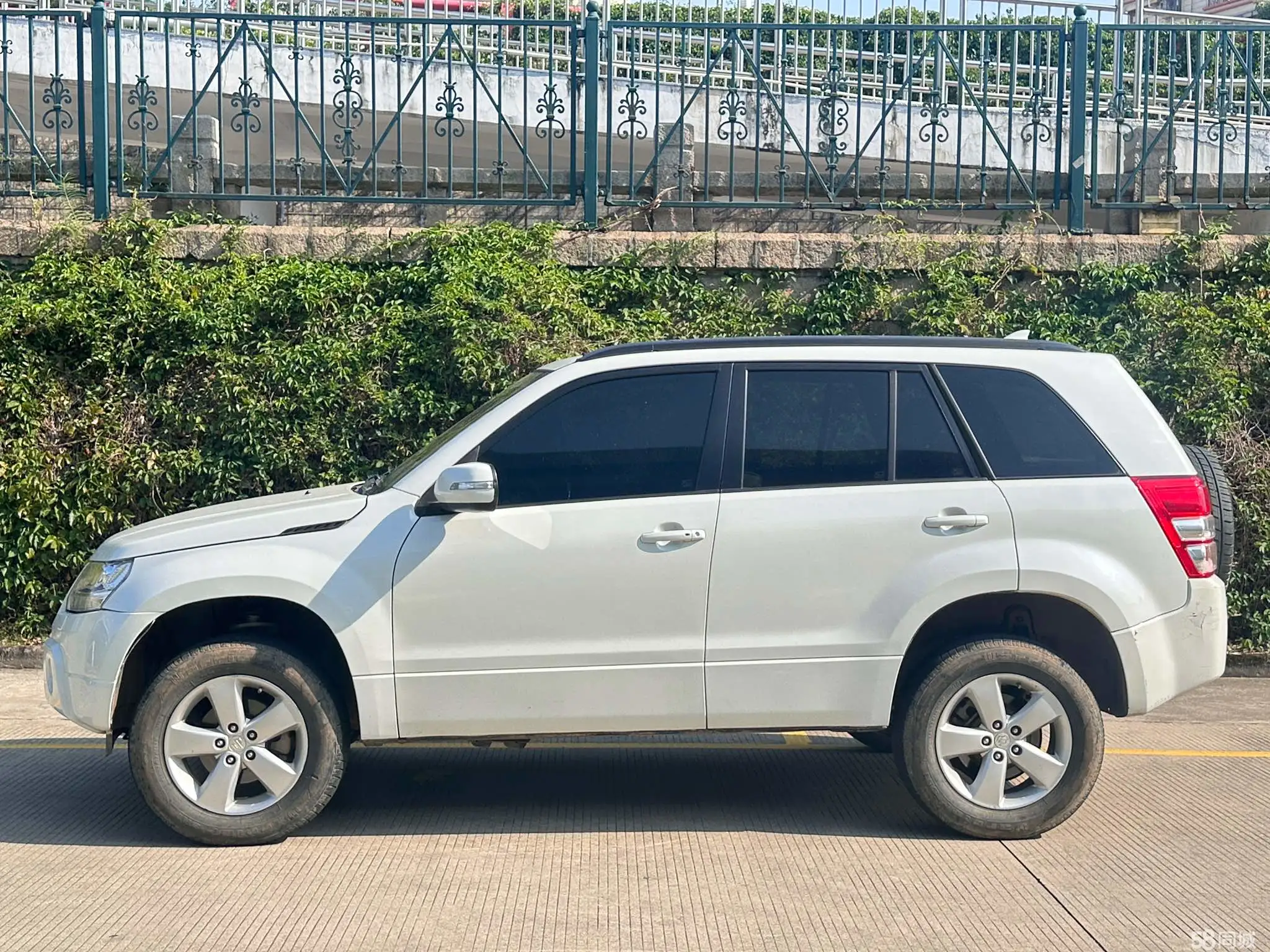 铃木 超级维特拉 2011 汽车图片 #7