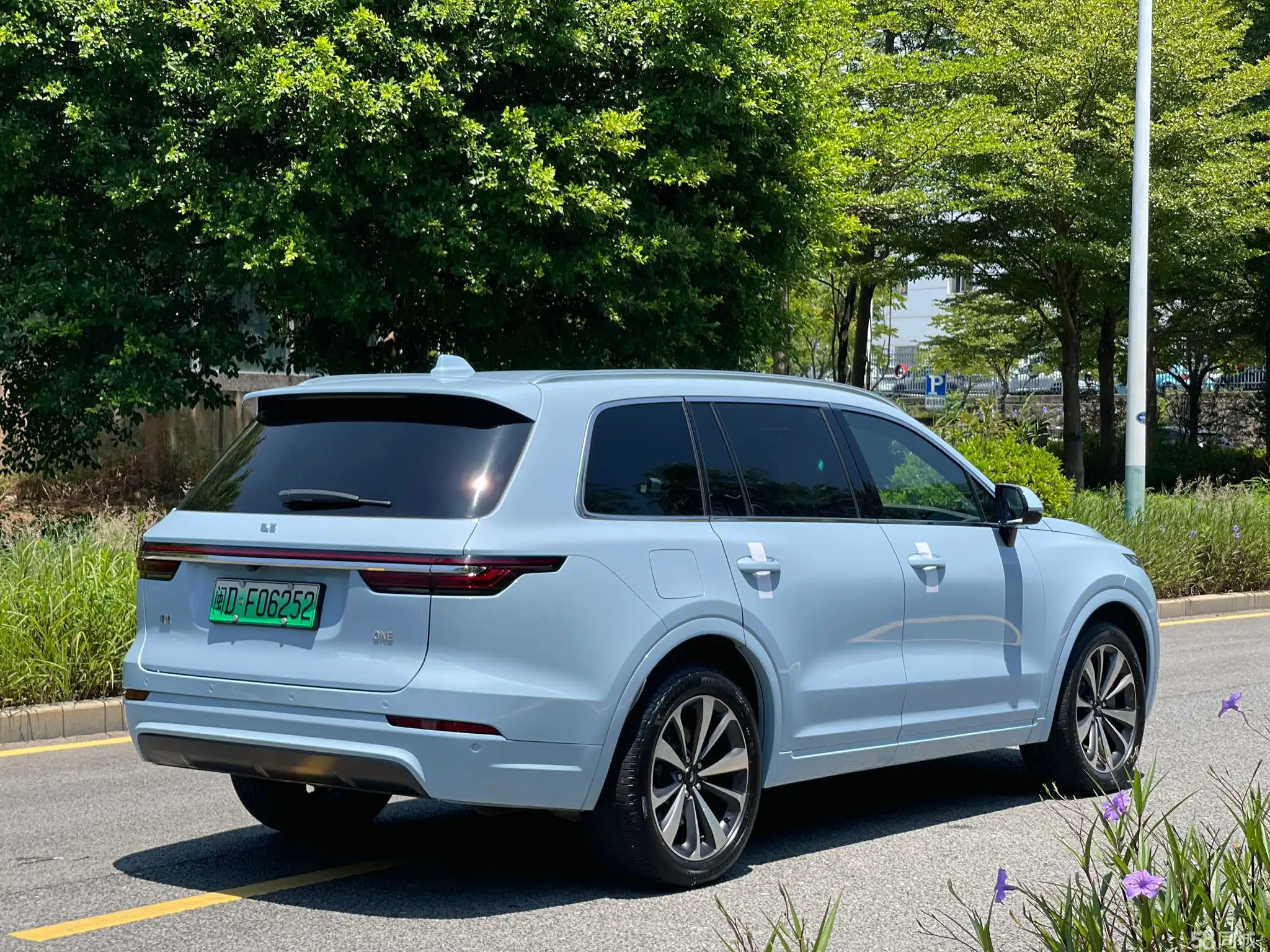 Li i6 2021 immagine di auto #7