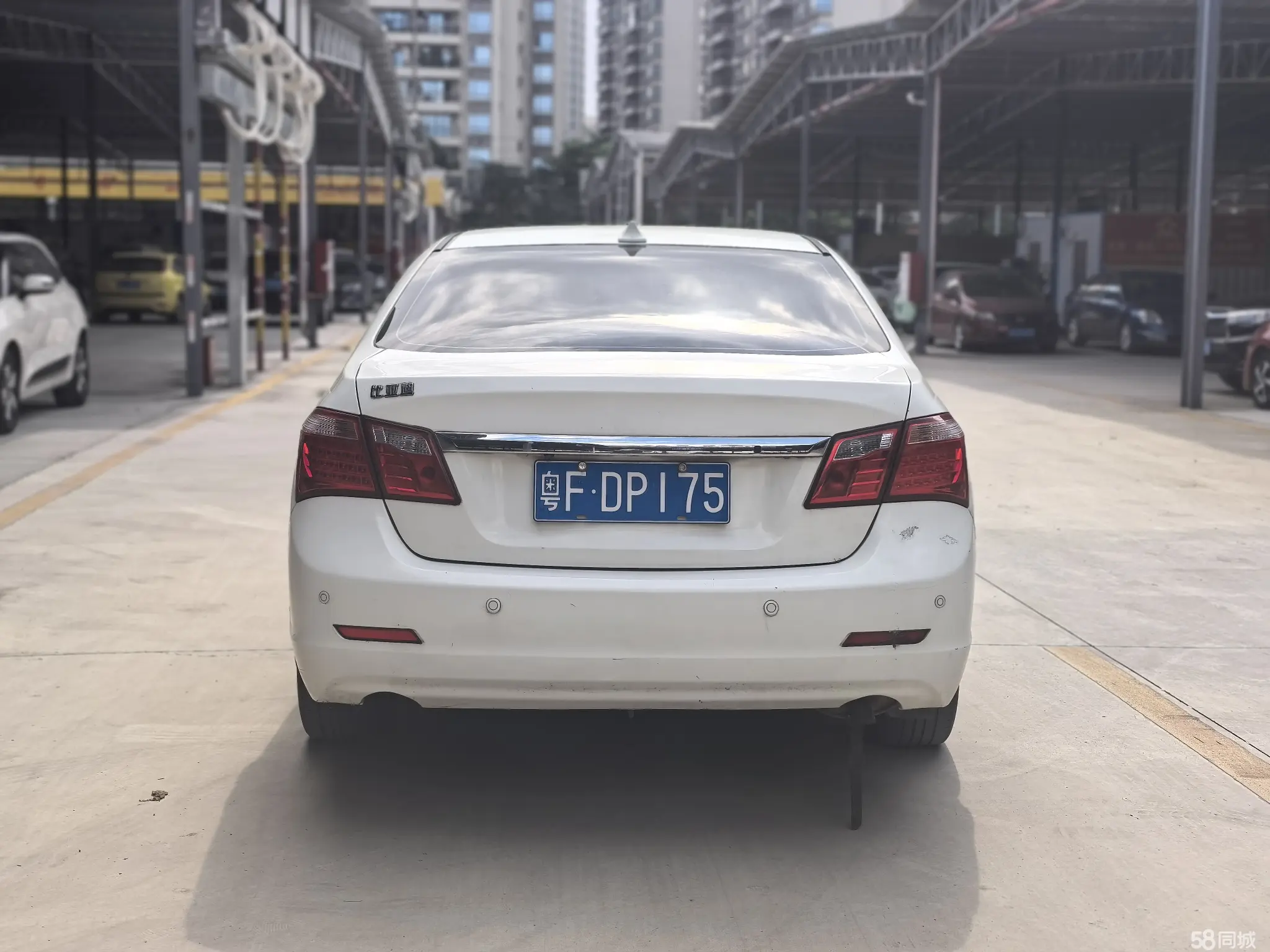 BYD G6 2012 #7 BYD G6 2012 imagen de coche #7