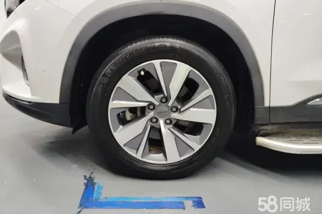 GEELY Okavango 2021 car image #7