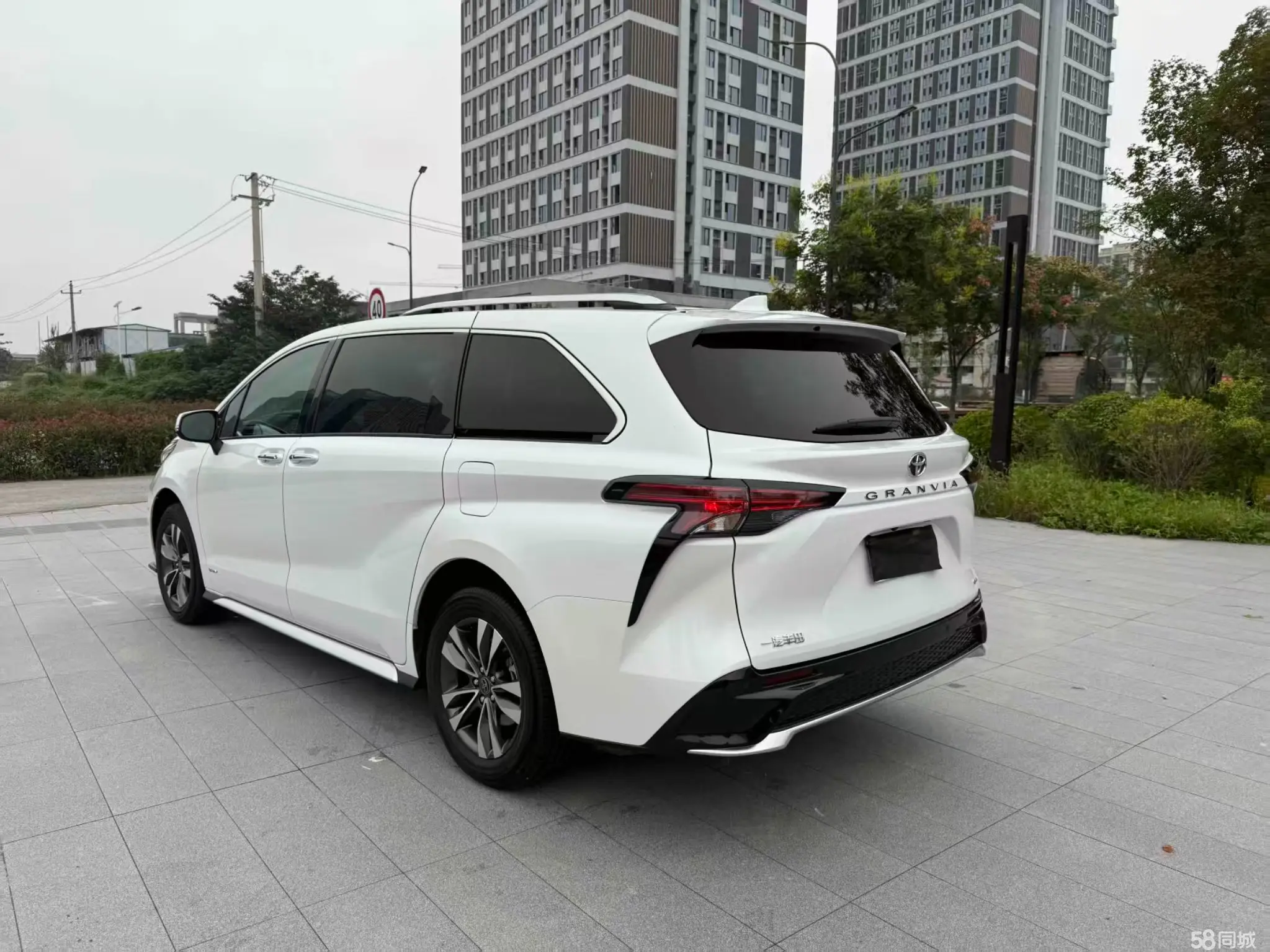 Toyota Granvia 2025 car image #7