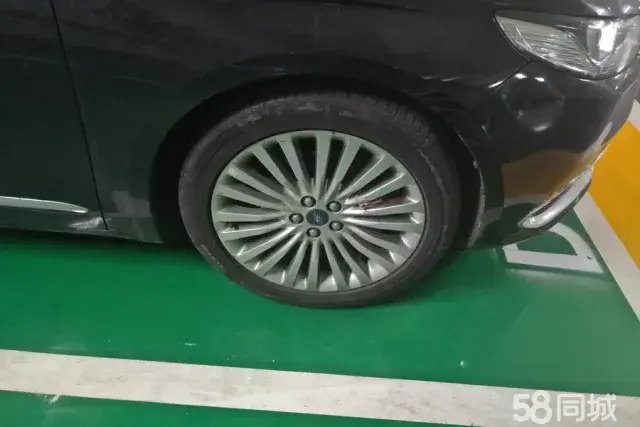 Ford Taurus 2017 car image #7