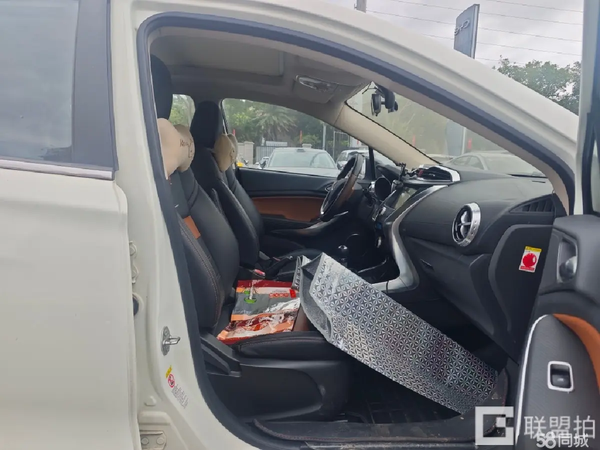 BYD Yuan 2016 car image #7