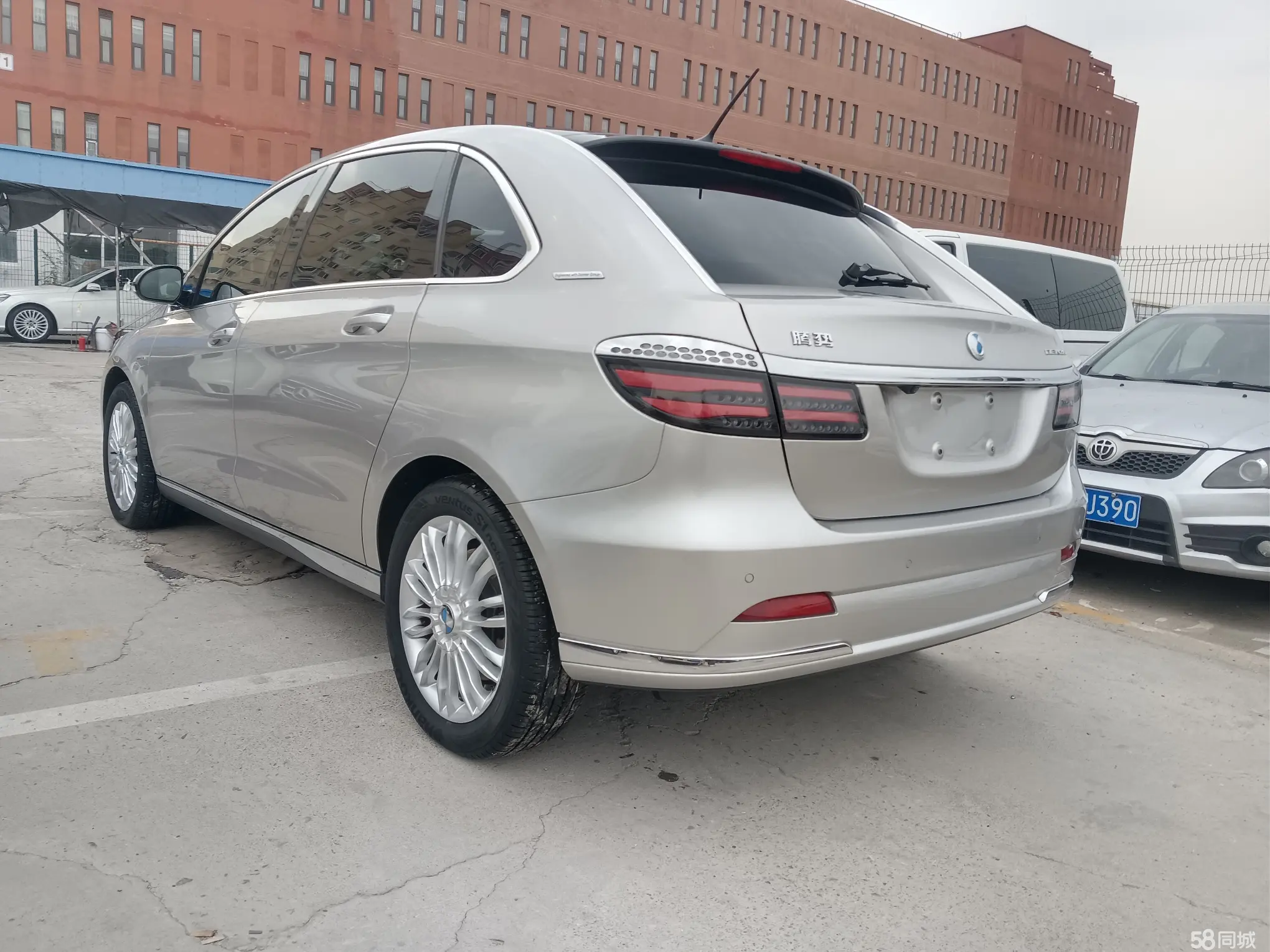 Denza DENZA 2016 car image #7