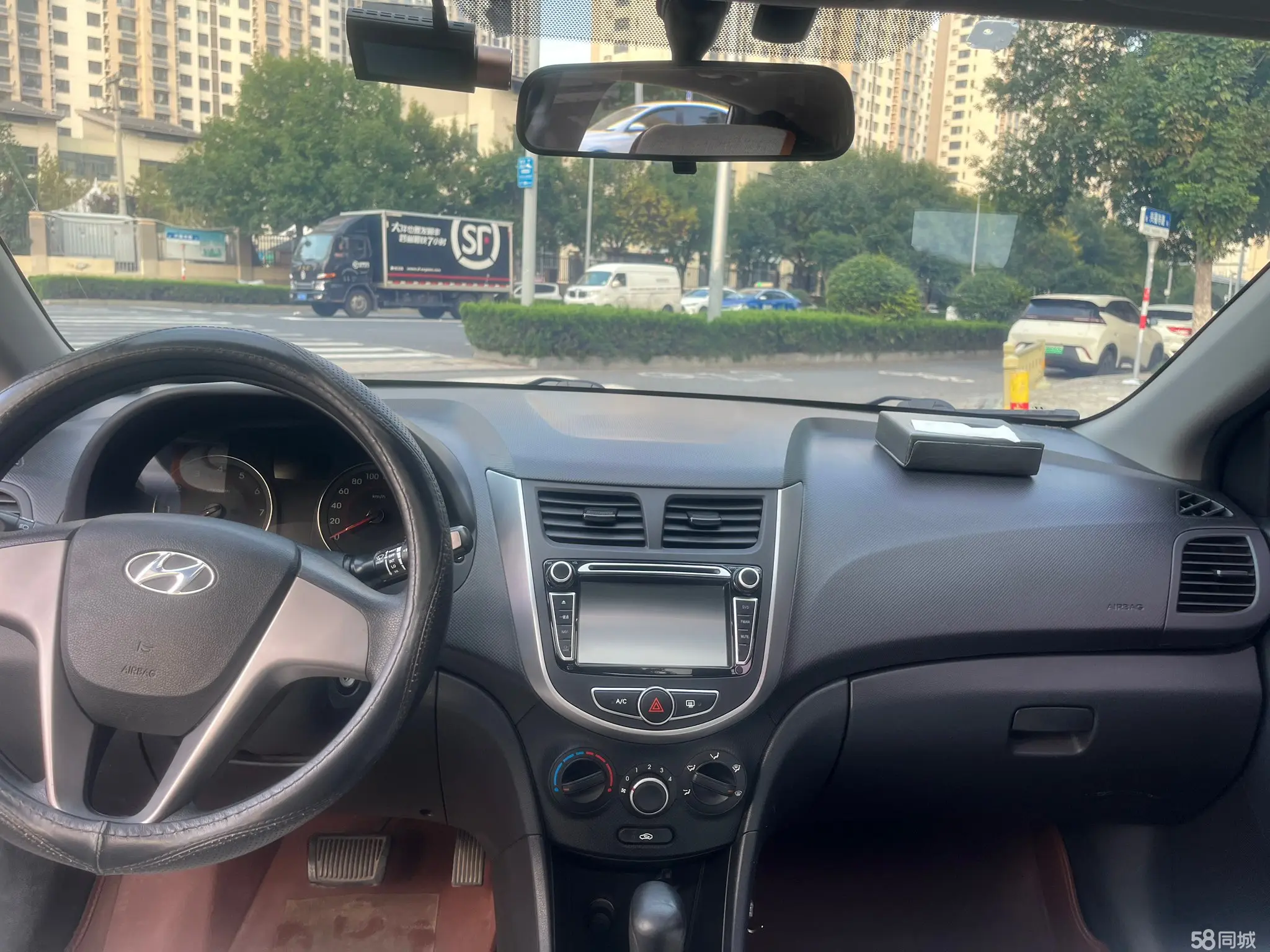 Hyundai Reina Hatchback 2015 #7 Hyundai Reina Hatchback 2015 immagine di auto #7